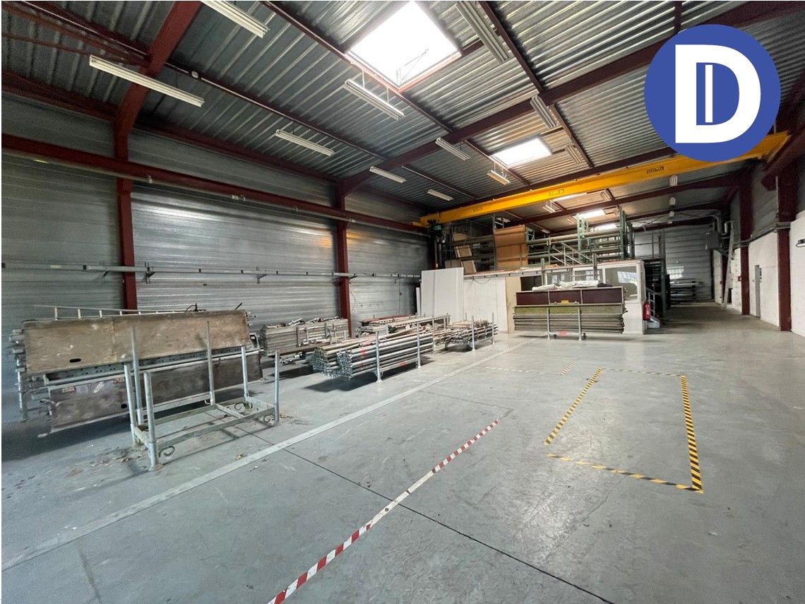 Location activites 730.00 m² non divisibles