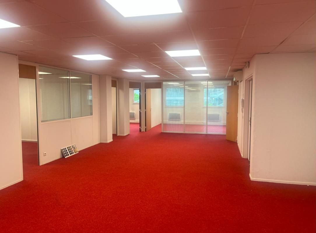 Location bureaux 210 m² non divisibles