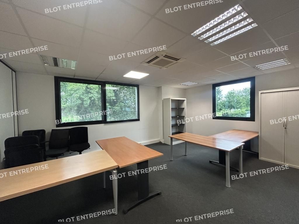 Location bureaux 73 m² non divisibles
