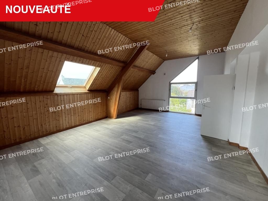Location bureaux 200 m² non divisibles