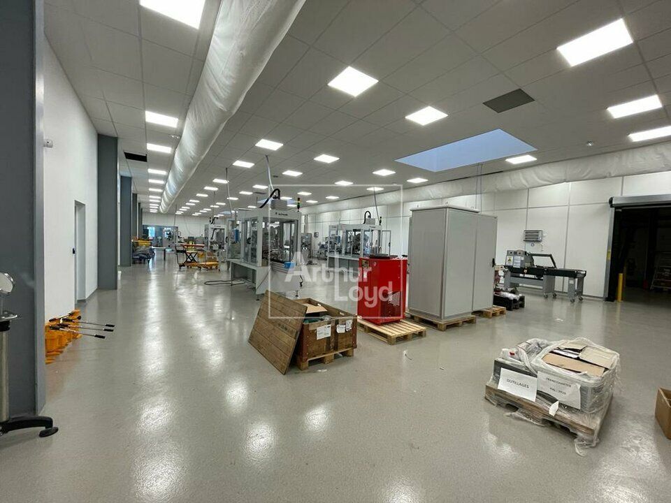 Vente entrepot 2173 m² non divisibles