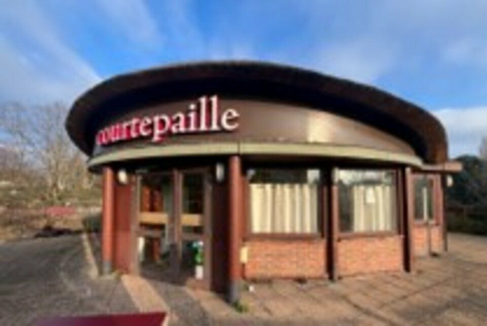 Location local commercial 291.5 m² non divisibles