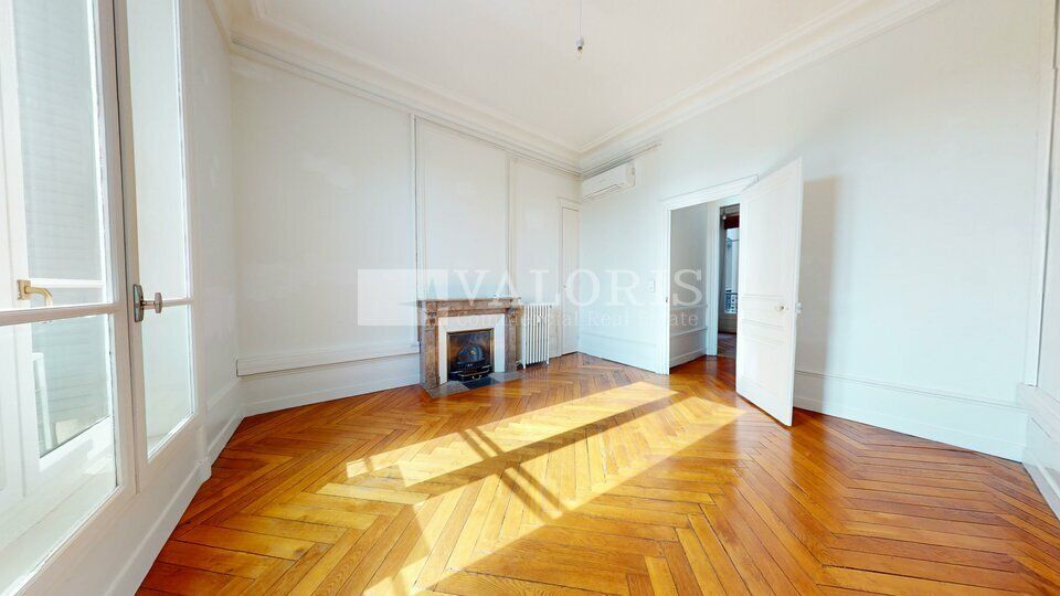 226.7 m² pour ce bureaux en location à Lyon 2