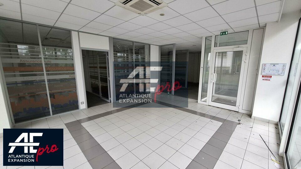 Bureau avec vitrine, visibilité importante  à Vendre Saint-Nazaire axe passant par Atlantique Expansion Pro