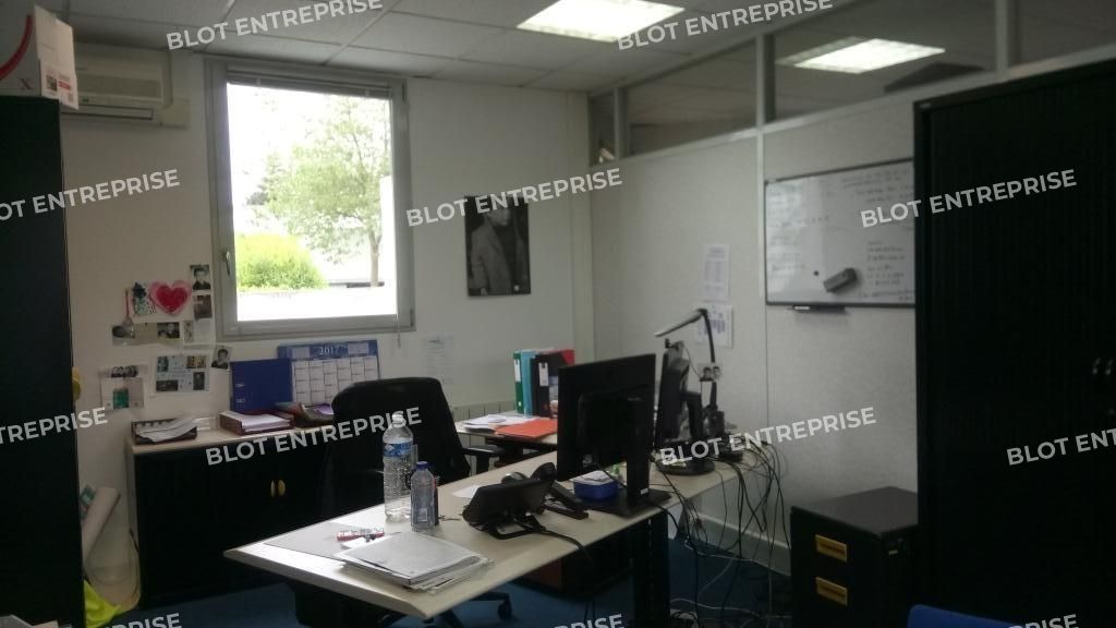 Location bureaux 962 m² non divisibles