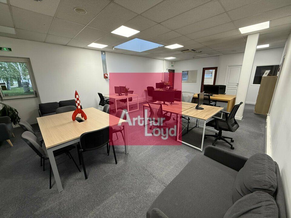 A LOUER BUREAUX 150 M²  -ERP- RDC LA PARDIEU CLERMONT FERRAND  + PARKING