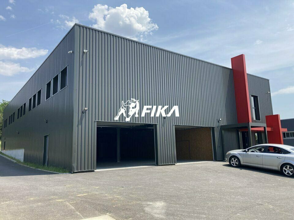 Vente local d''activites 1216 m² non divisibles