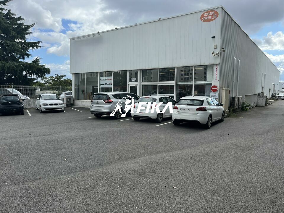 Vente local d''activites 800 m² non divisibles