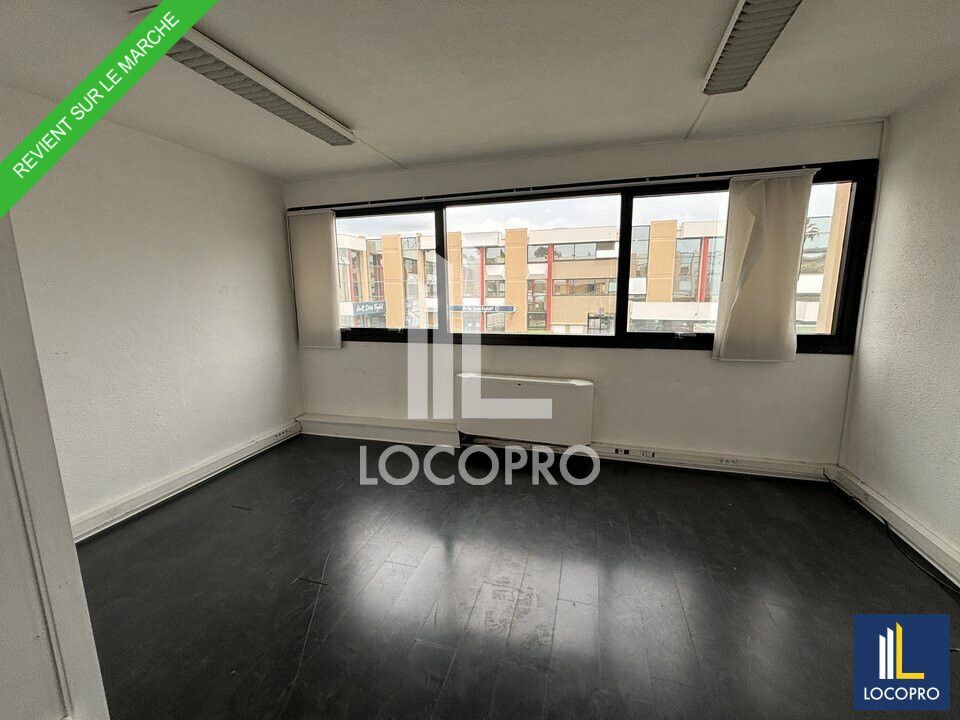 À LOUER - 2 BUREAUX - 20 M2 - CAP 3000