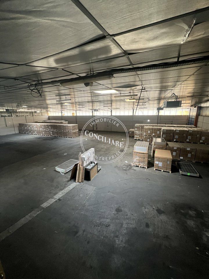 Location entrepot 1100 m² non divisibles