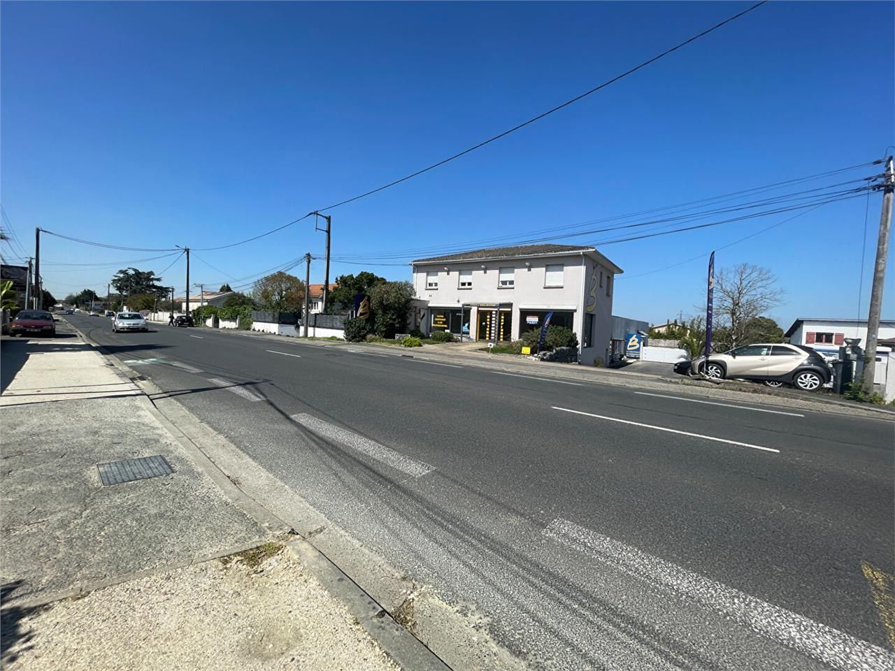 Location local commercial 50.00 m² à EYSINES