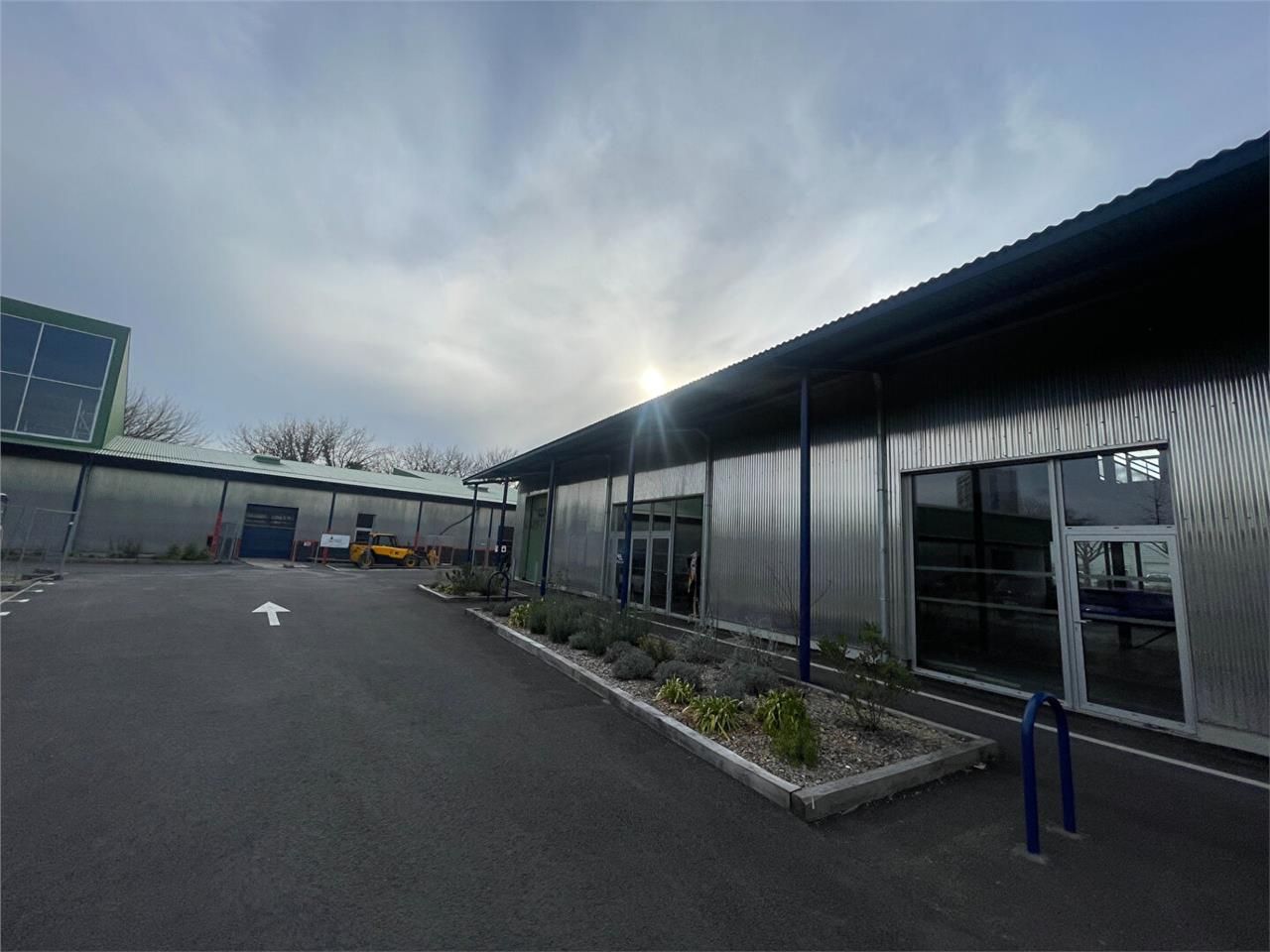 Location local 88.00 m² à LE BOUSCAT