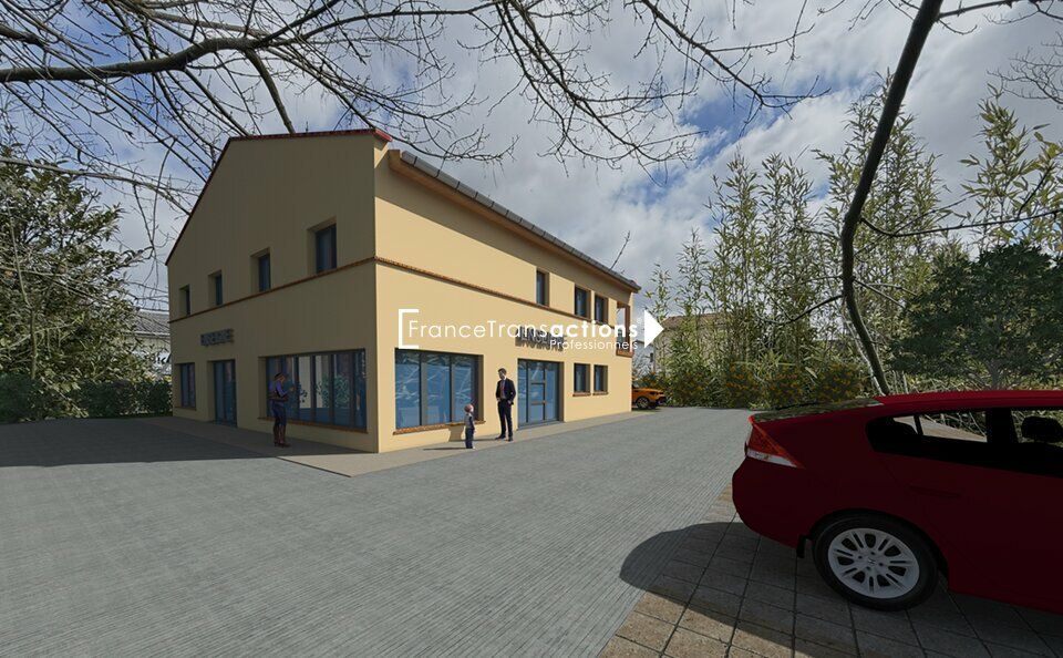 A LOUER LOCAUX COMMERCIAUX 101 à 203 m² PECHBONNIEU 