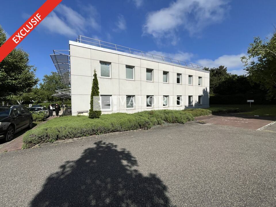 759.97 m² pour ce bureaux en vente à Saint priest