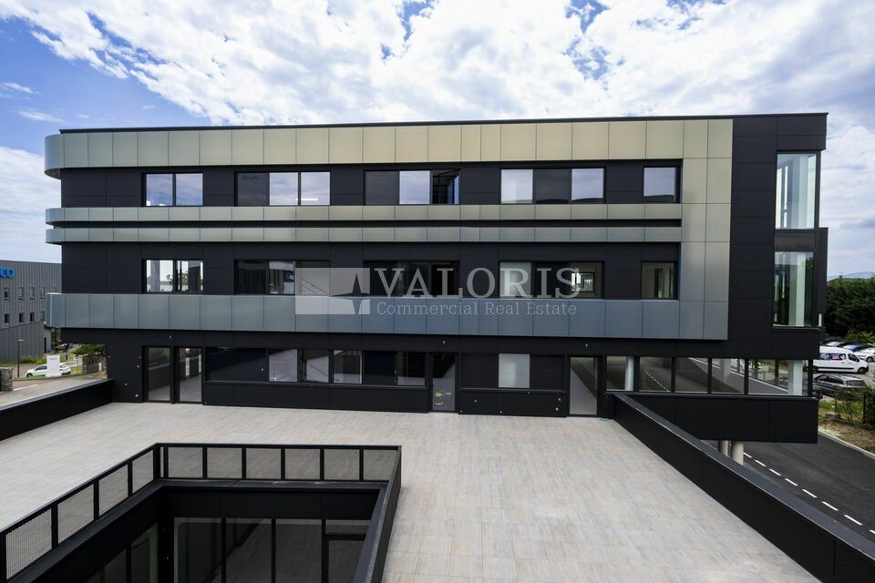Bureau à vendre - 2606 m²