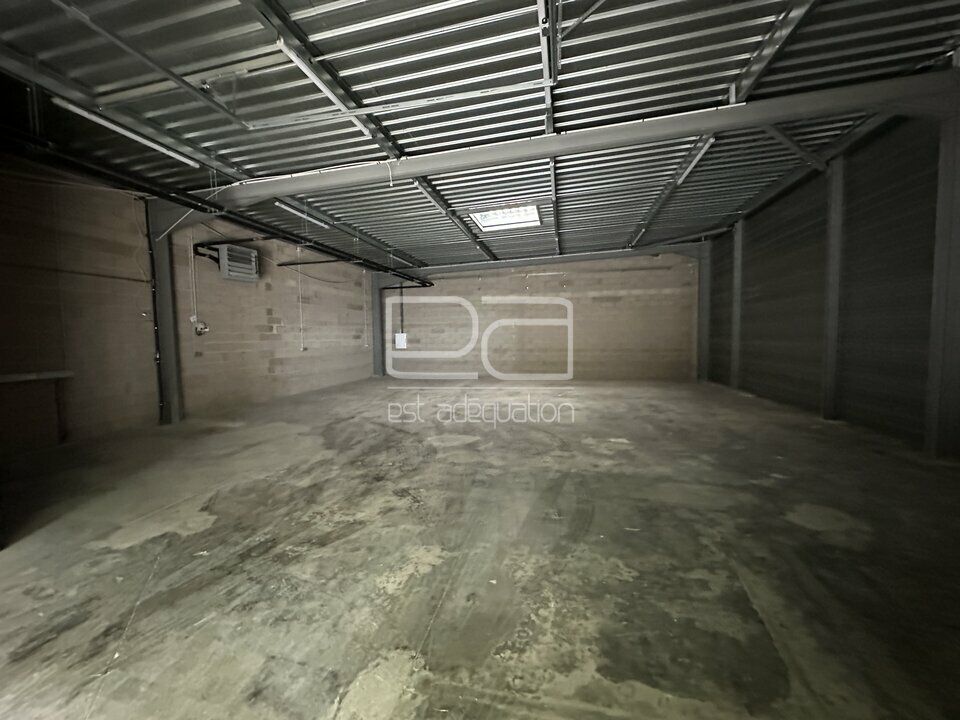 Location activité/entrepôt - 172 m²