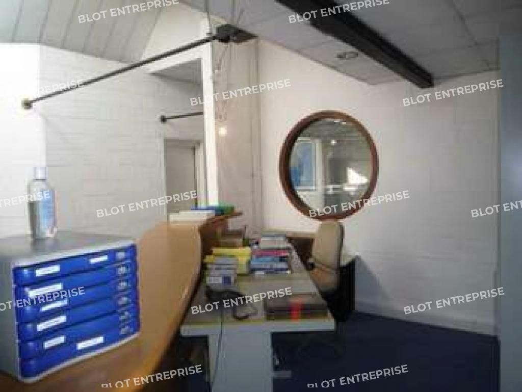 Location bureaux 862 m² non divisibles