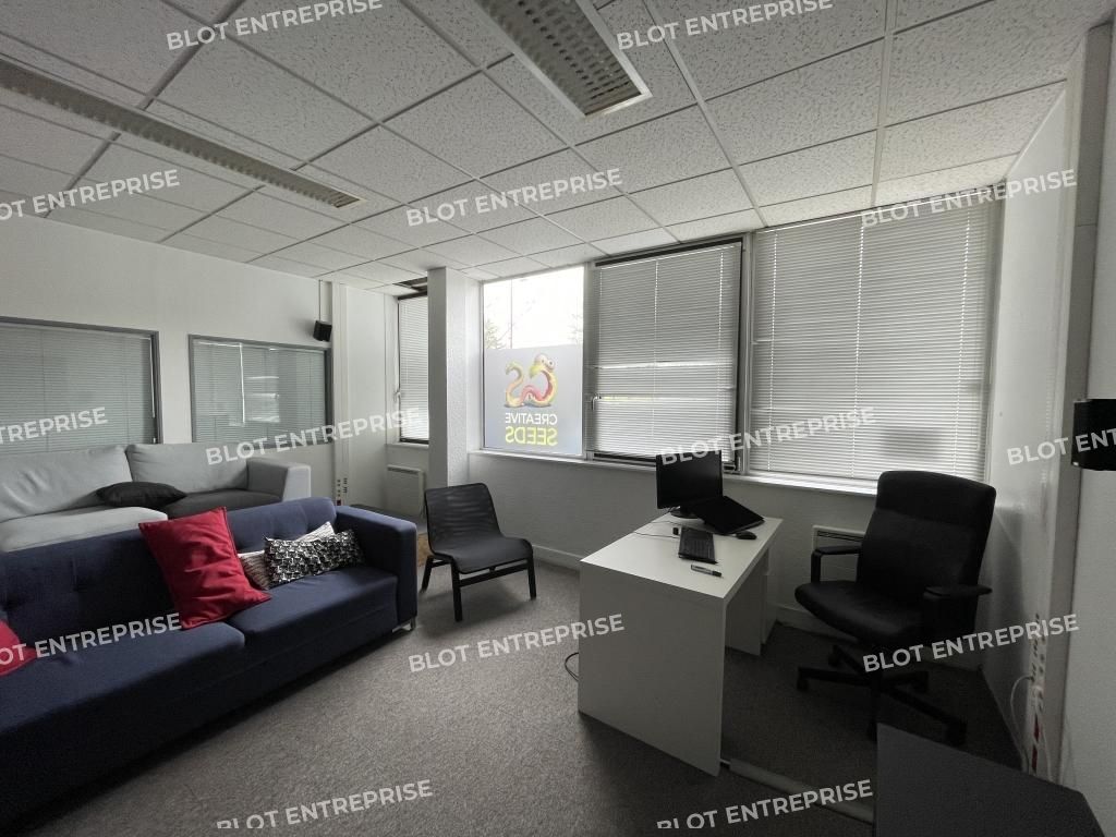 Location bureaux 260 m² non divisibles