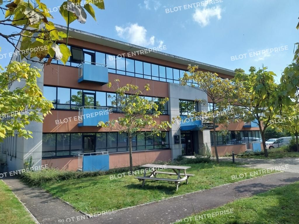 Location bureaux 450 m² non divisibles