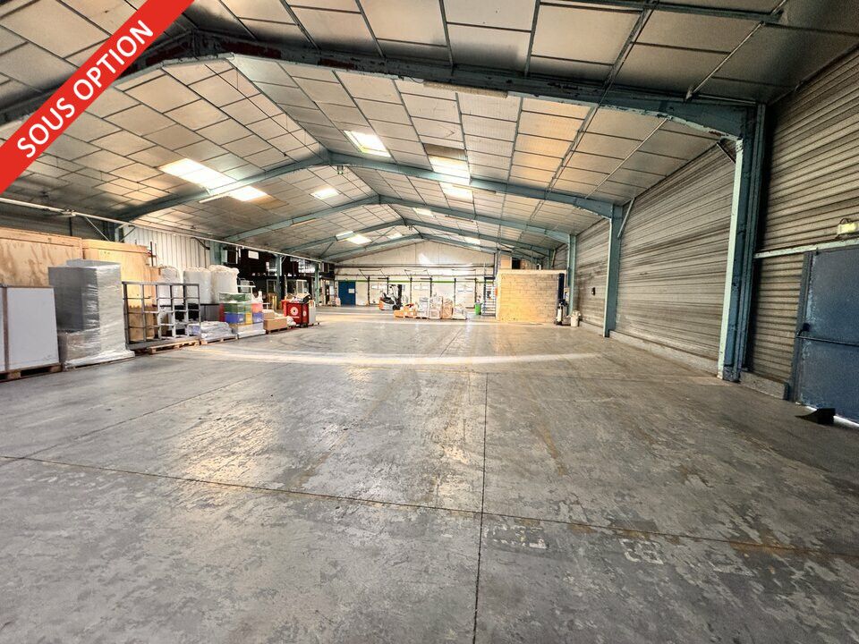 Vente local d''activites 6620 m² non divisibles