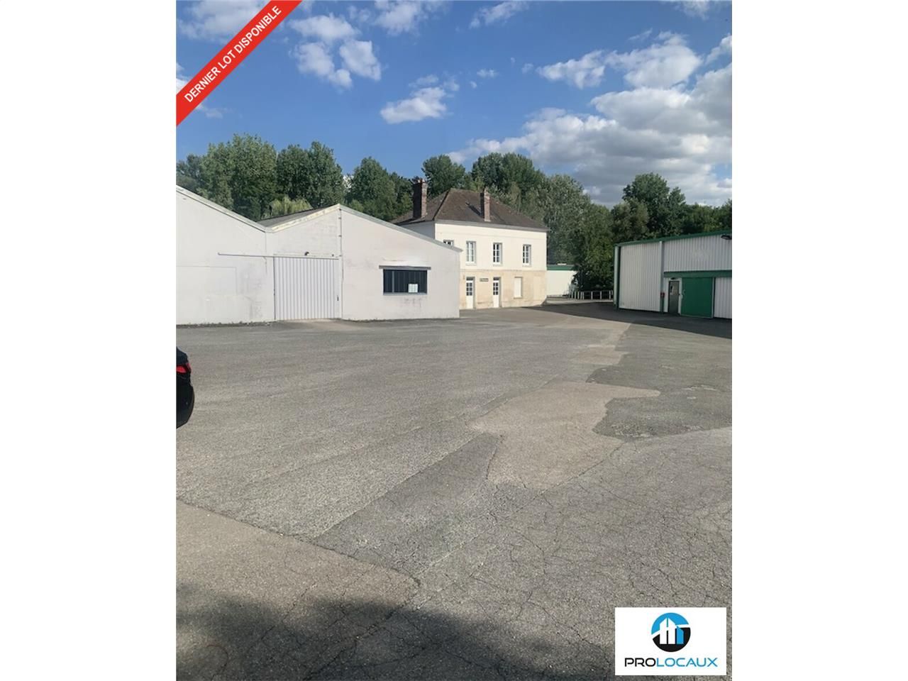 Location local d''activites 570 m² non divisibles