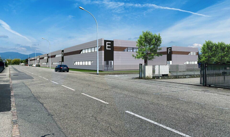 Location local d''activites 1913 m² divisibles à partir de 203 m²