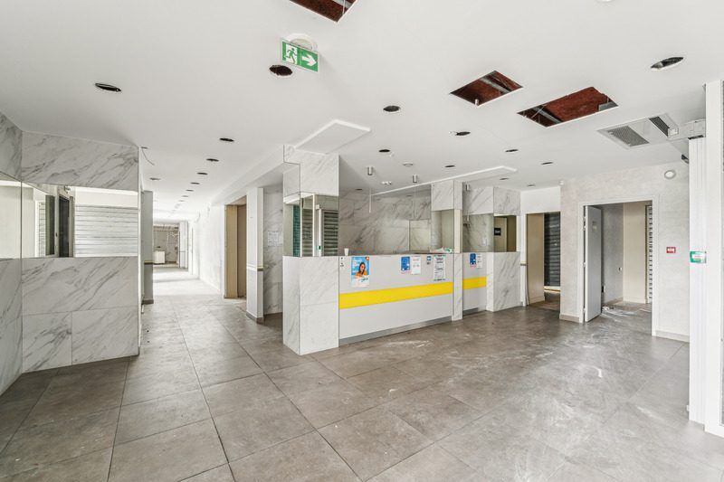 Location local commercial 350 m² à Bois-Colombes