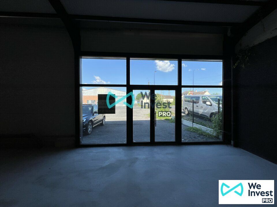 Location local commercial - 420 m²