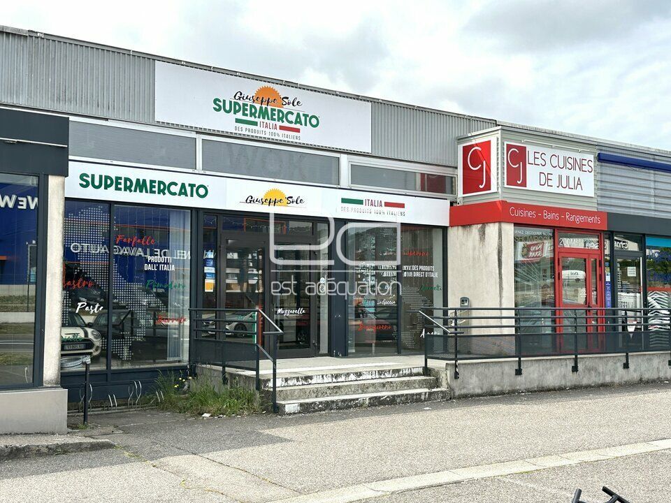 Location local commercial 500 m² non divisibles