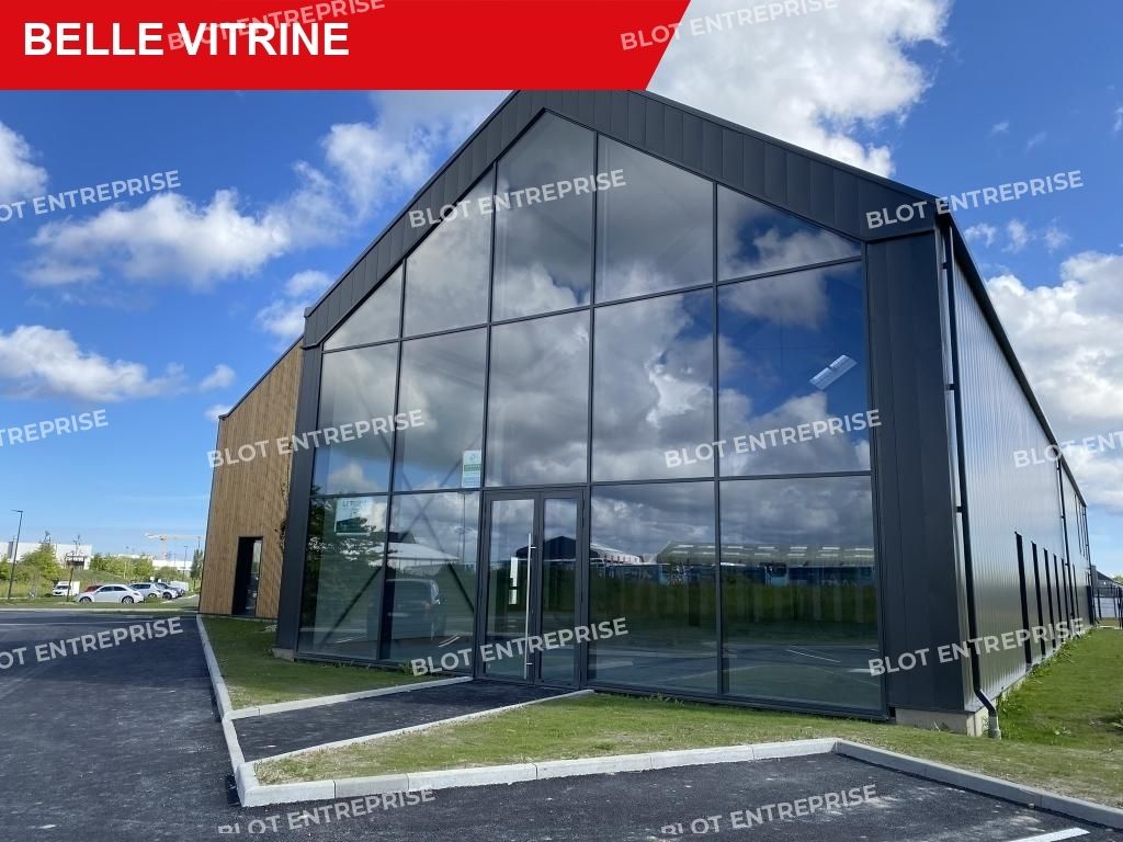 Location local commercial 340 m² non divisibles