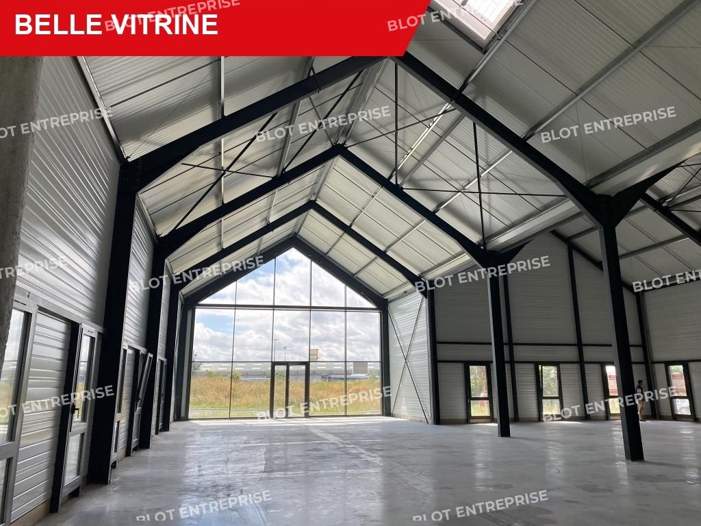 Location local commercial 340 m² non divisibles
