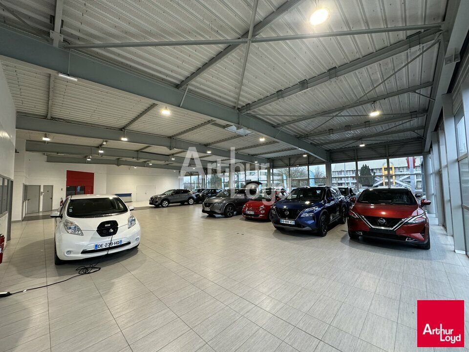 CESSON SEVIGNE - LOCAL D'ACTIVITE A LOUER - 550 M²