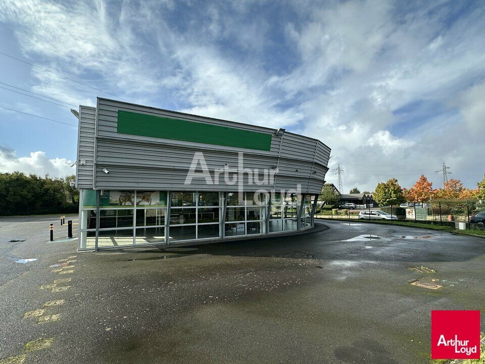 Excellente visibilité sur un axe passant