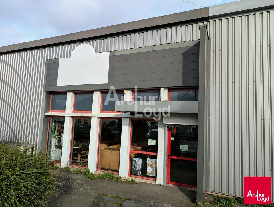 Location local d''activites 215 m² non divisibles