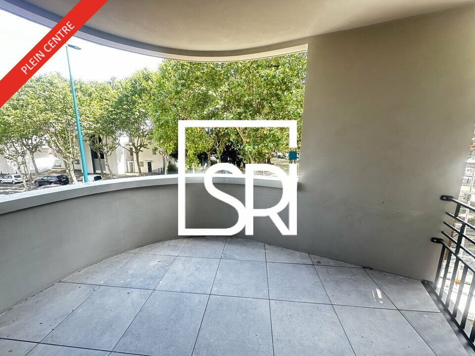 NEUFS - LOCATION BUREAUX AVEC TERRASSE - 223 M² DIVISIBLES - CENTRE VILLE - 63000 CLERMONT-FERRAND 