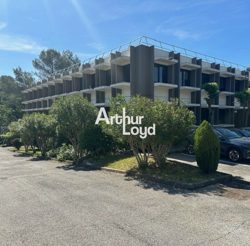 Vente bureaux 1950 m² non divisibles