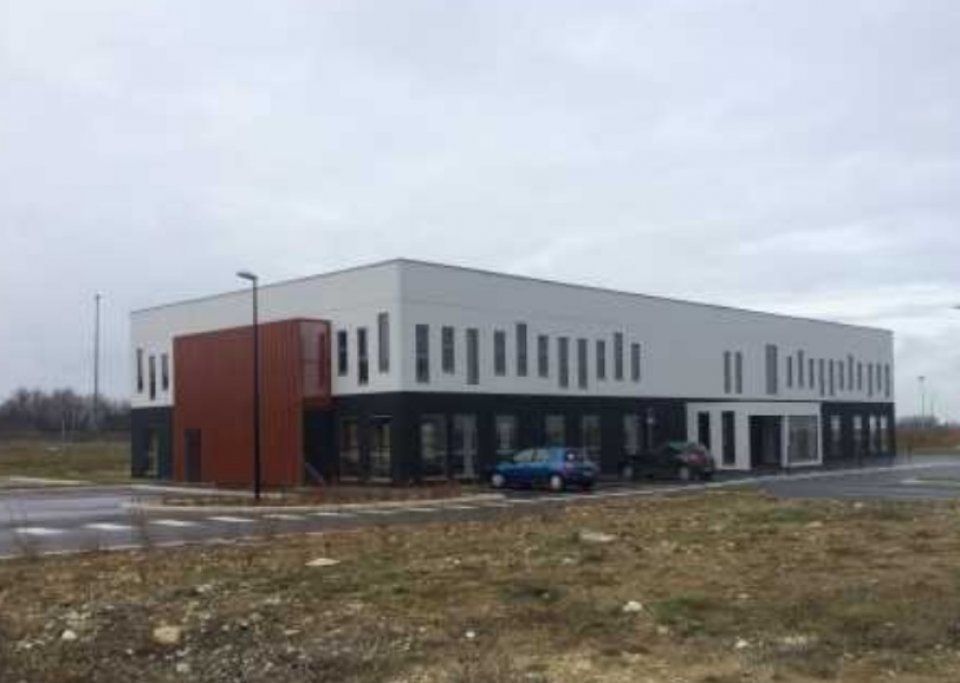 300 m² de bureaux à louer à Coquelles (62)