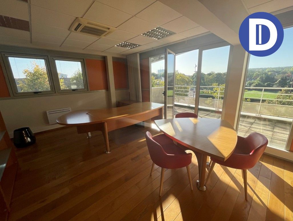Location bureaux 811.00 m² non divisibles
