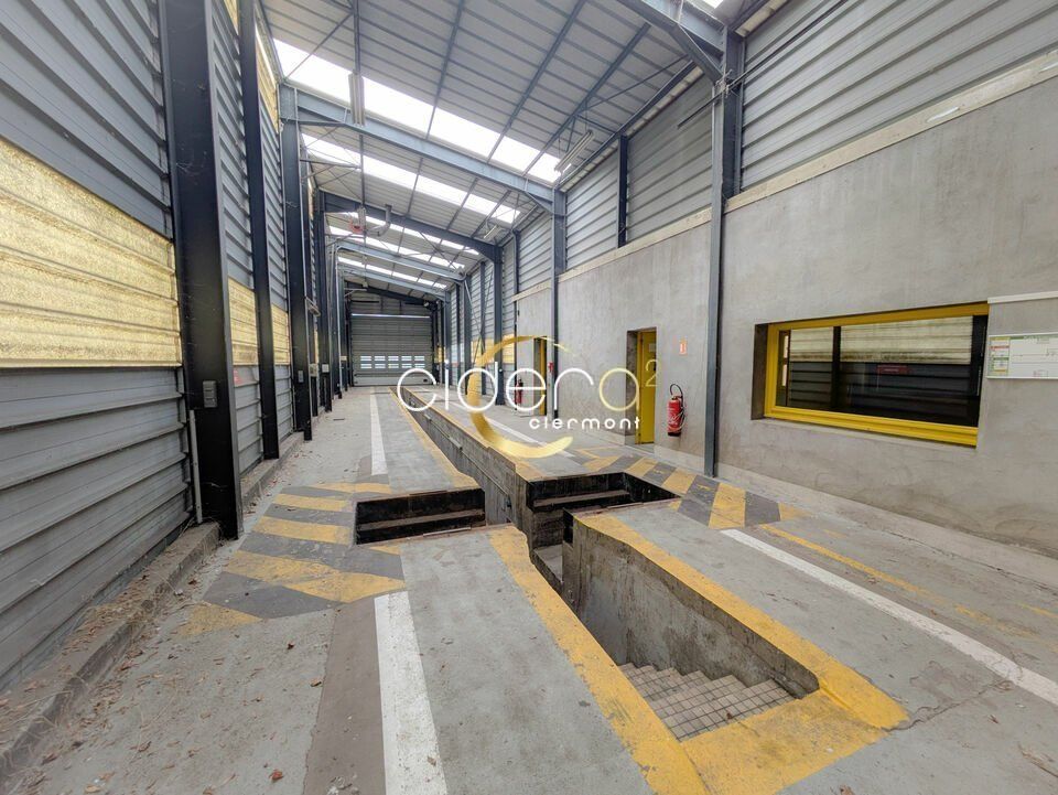 Location local d''activites 227 m² non divisibles
