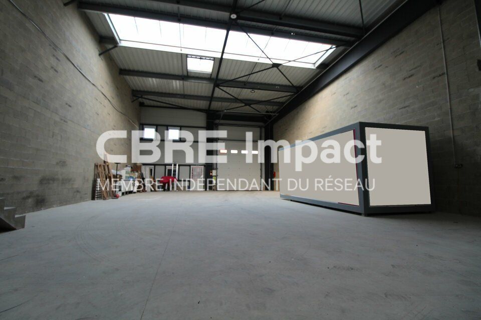 Location local d''activites 465 m² non divisibles