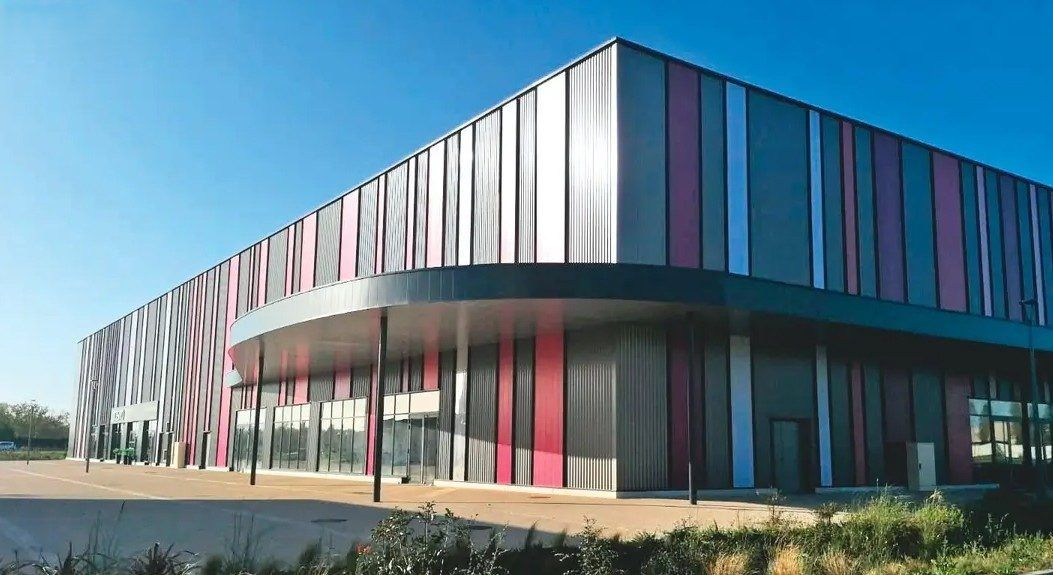 Location local 273 m² à Dreux