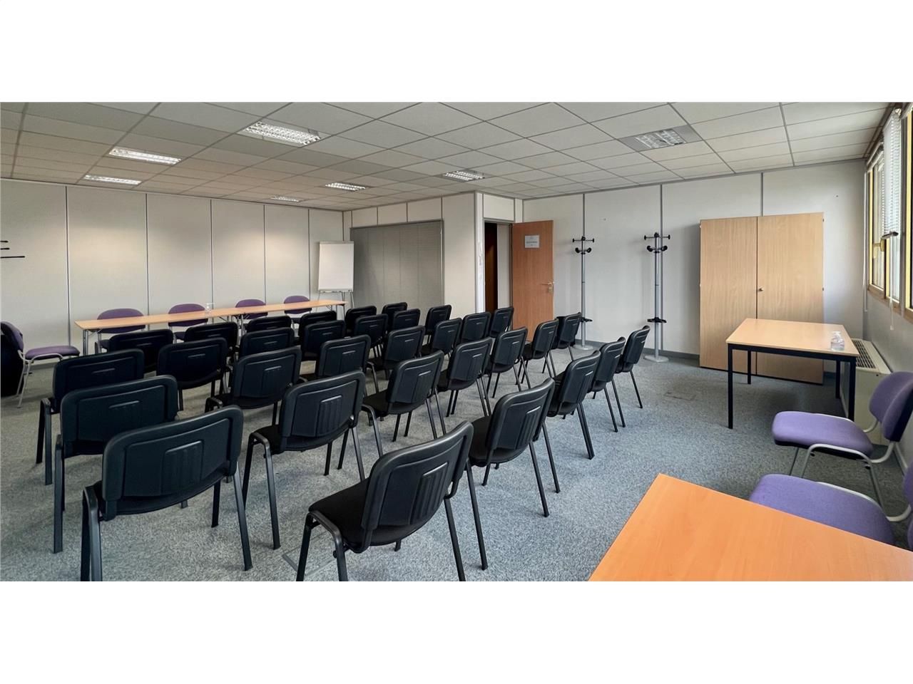 23 m² pour ce bureaux en location à Rueil-malmaison