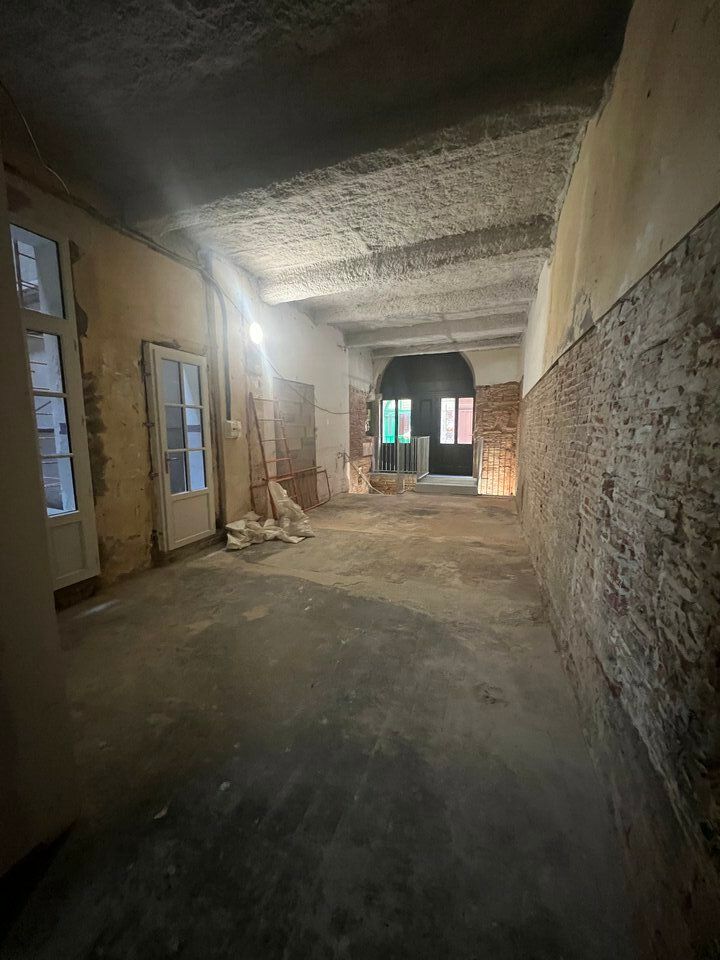 Location local commercial 154 m² non divisibles