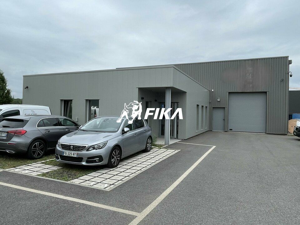 Location local d''activites 368 m² non divisibles