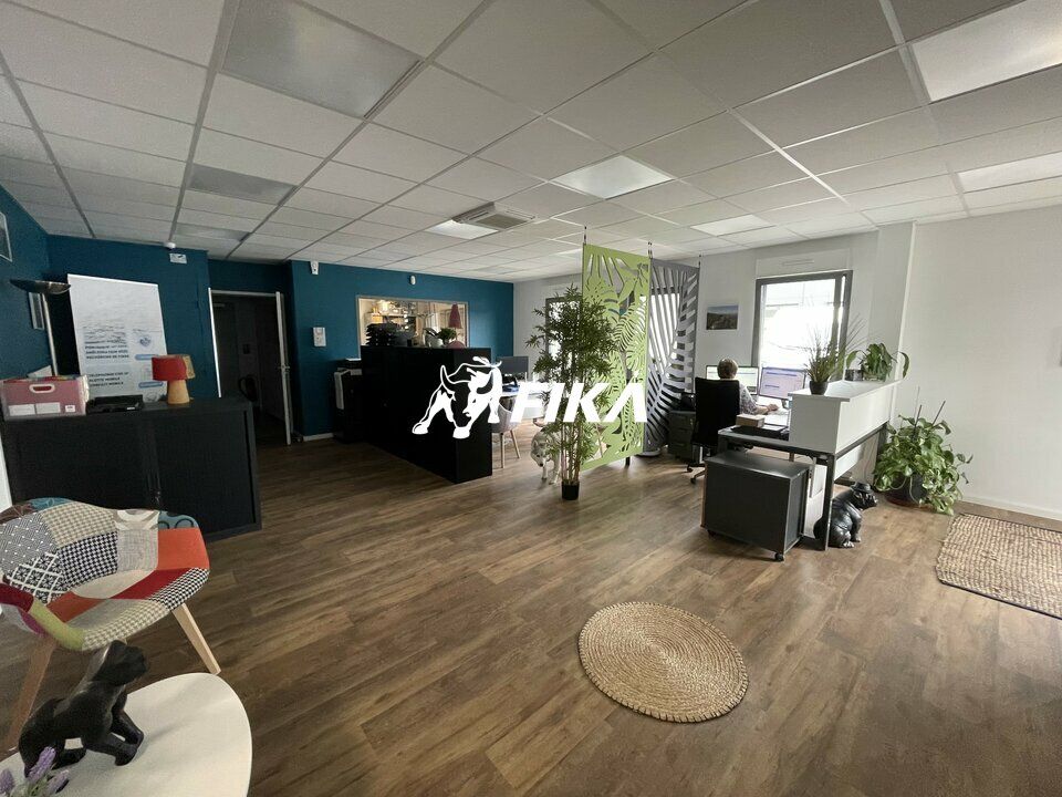 A LOUER LOCAL D'ACTIVITE 368 m² - (31450) DEYME