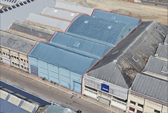 Vente entrepôts 1485 m² non divisibles