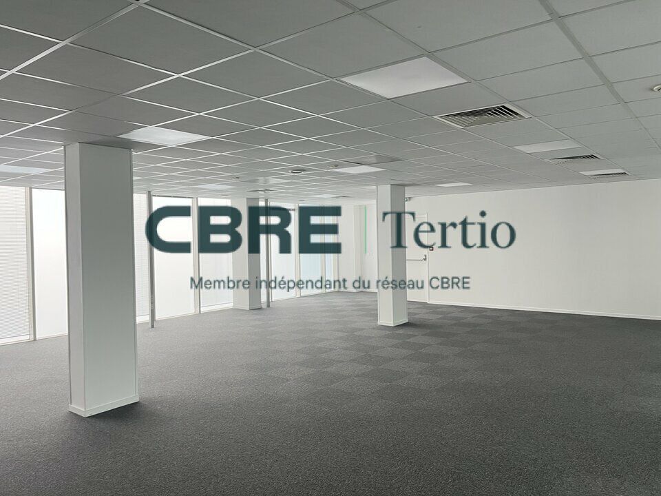 Location bureaux 235 m² non divisibles