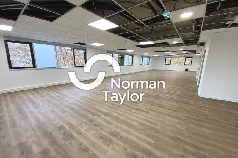 Location bureaux 819 m² divisibles à partir de 176 m²