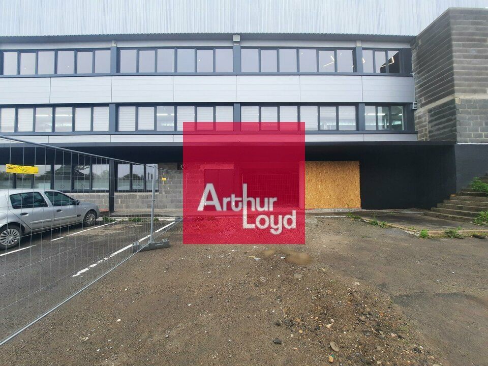 Location local d''activites 349 m² non divisibles