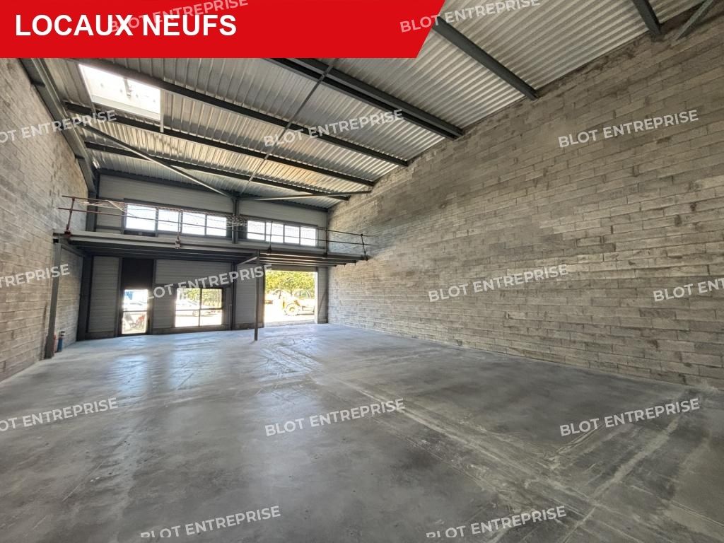 Vente entrepôts 269 m² non divisibles